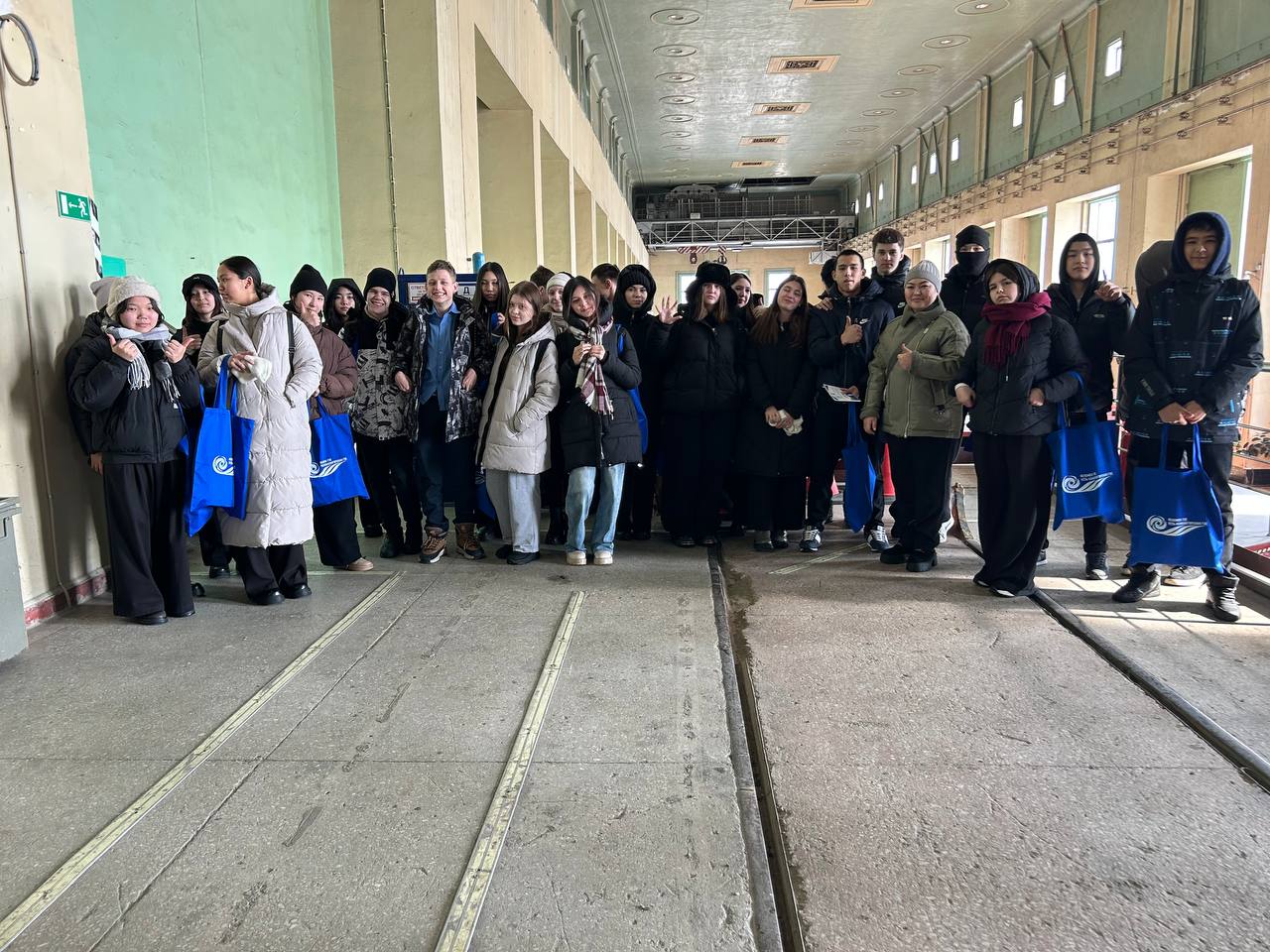 В рамках Года рабочих профессий 12 марта 2025 года ТОО «Усть-Каменогорская ГЭС» совместно с Усть-Каменогорским высшим политехническим колледжем провели профориентационное мероприятие «День открытых дверей»!