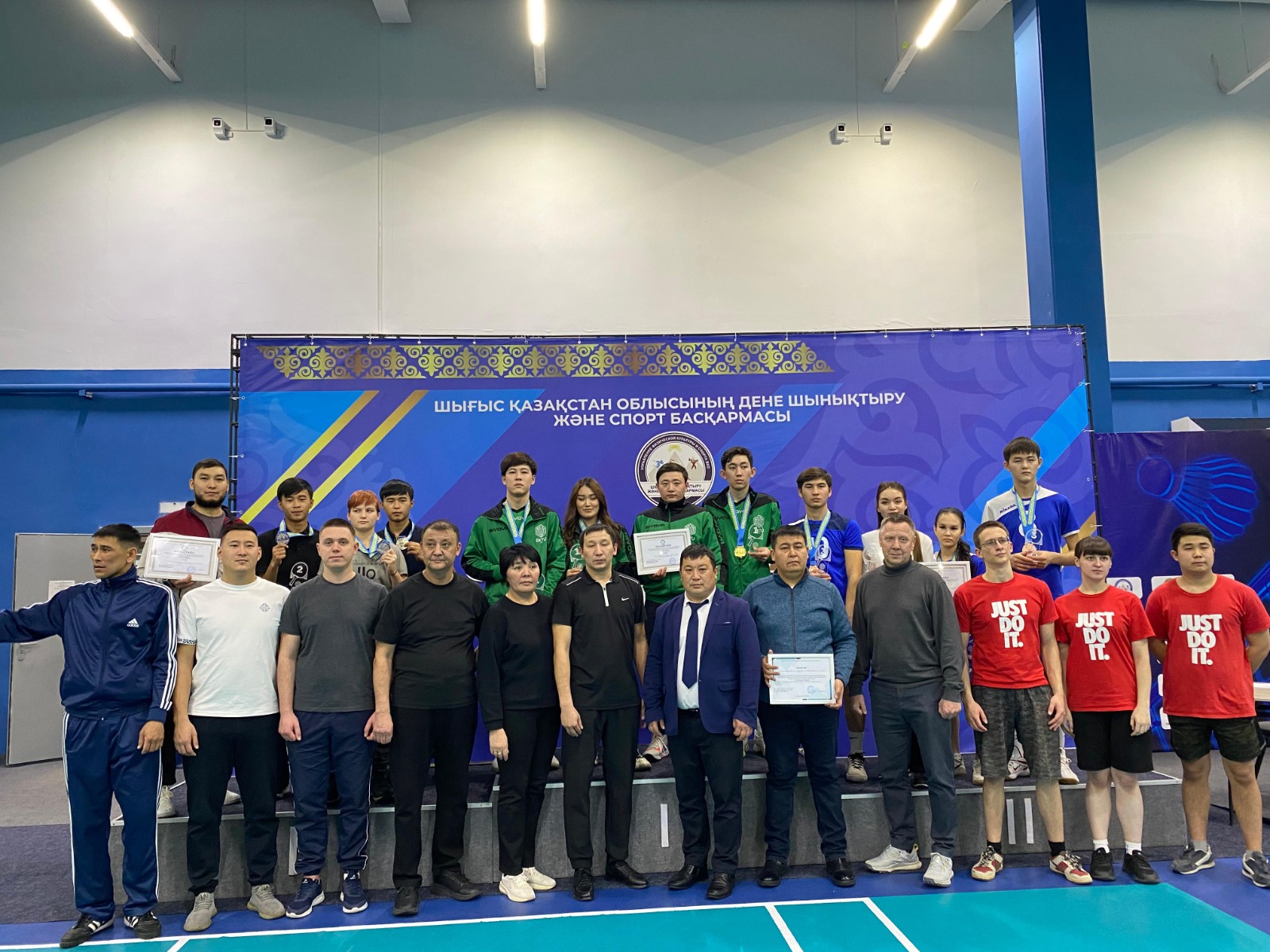 Соревнования по настольному теннису